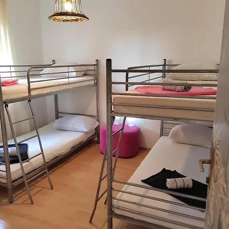 Rasema Hostel Trogir