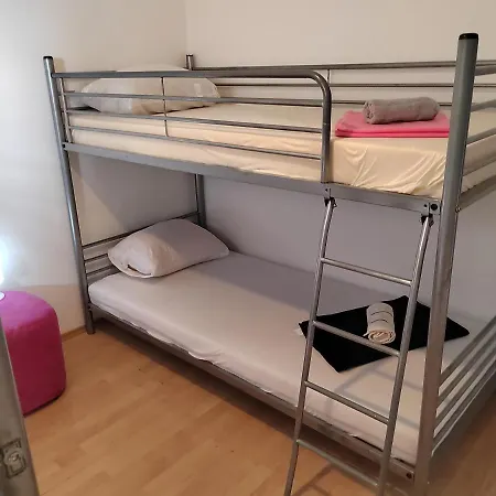 Rasema Hostel Trogir
